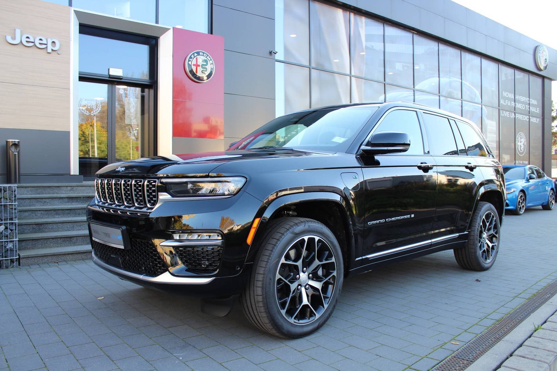 Główne zdjęcie Jeep GRAND CHEROKEE PLUG-IN HYBRID MY24 Summit Reserve