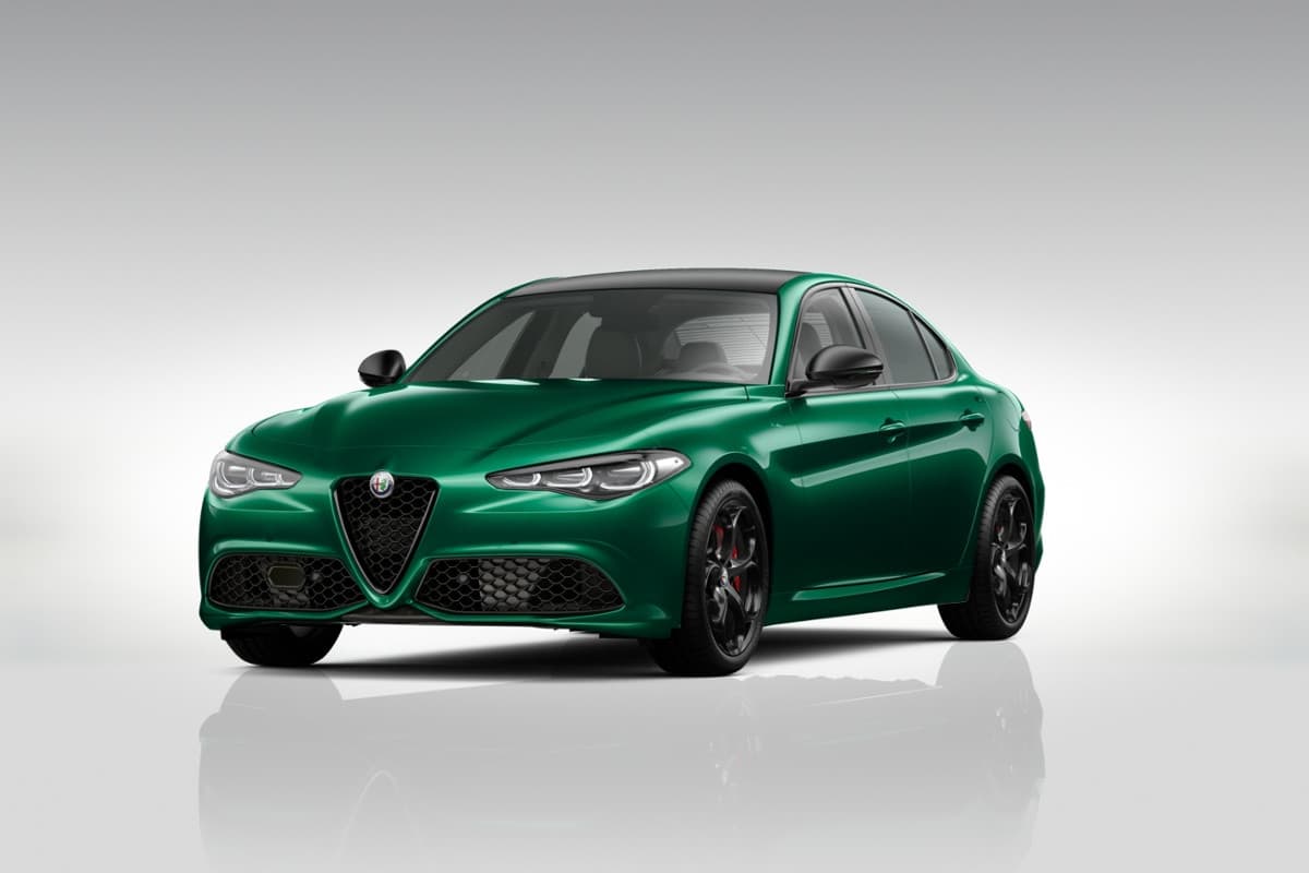 Główne zdjęcie Alfa Romeo Giulia MY24 Tributo